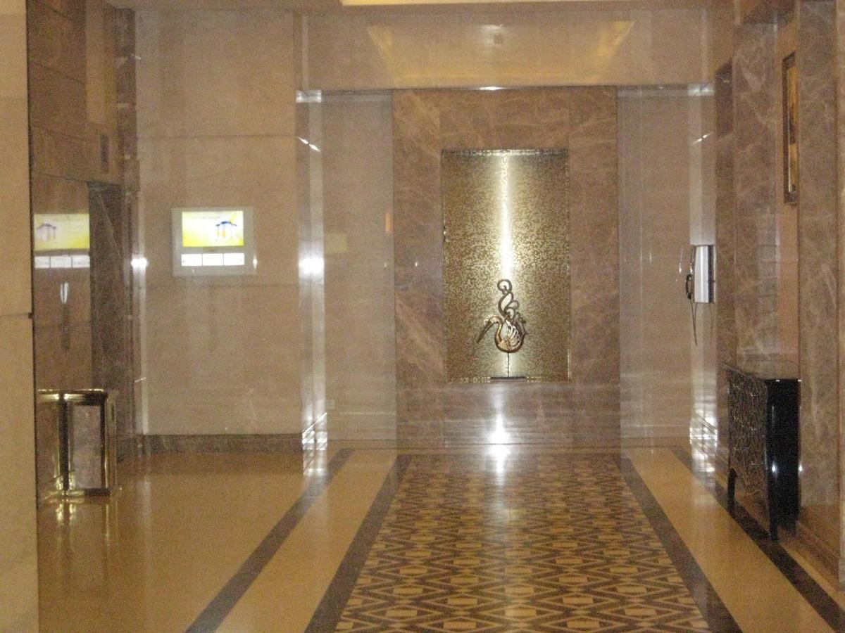 Beijing New World Centre Aparthotel Экстерьер фото